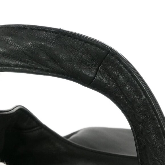 Chanel Black Calfskin Around Chain Hobo Handbag 154254 - Picture 5 of 10